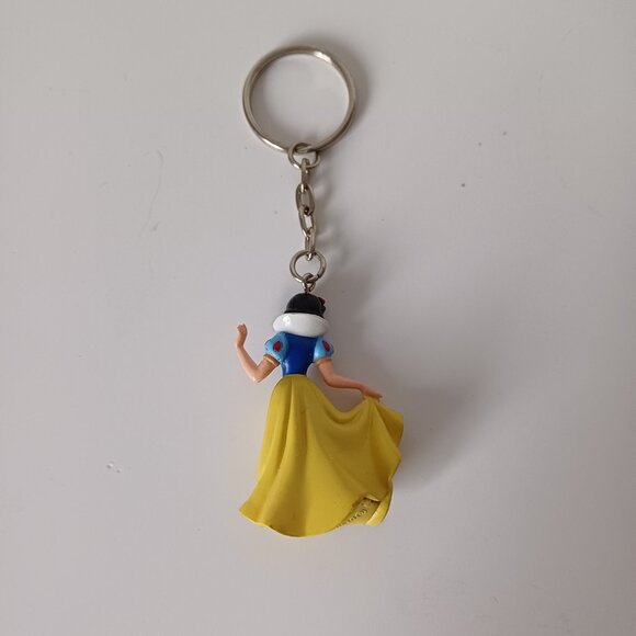 Disney Snow White Princess 3D Keychain - Picture 2 of 4